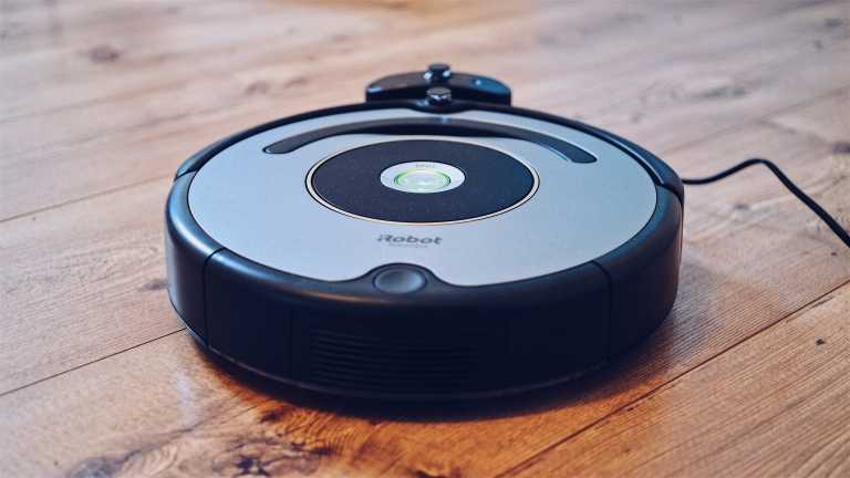 Robots in the Home: AI-Powered Vacuum Cleaners and Beyond