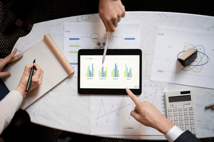 Unearthing Insights: Data Analytics in the Finance and Fintech