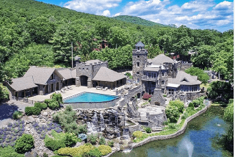 Derek Jeter’s Majestic Orange County Castle Finds a New Owner