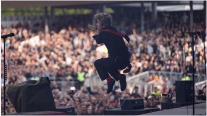 Spotlight: The Green Day Rocks Manchester with Unmatched Intensity